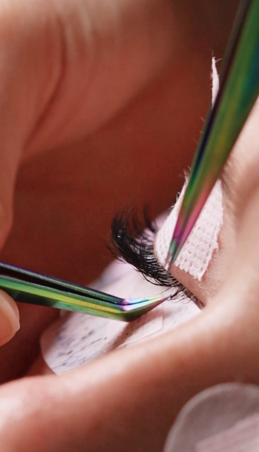 Pestañas pelo a pelo